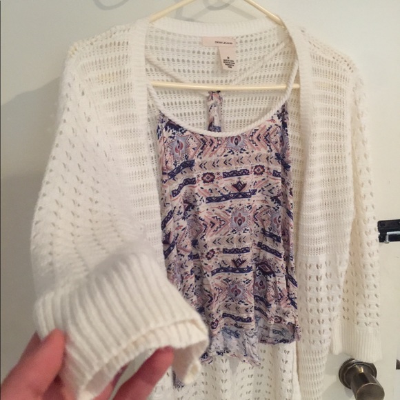 White Spring Knit Cardigan - Picture 3 of 3